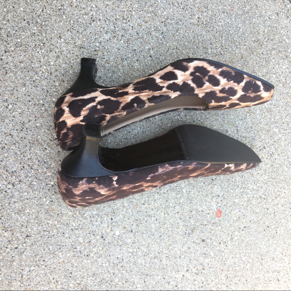 California Magdesians Leopard print Kitten Heels 6 - Picture 2 of 8